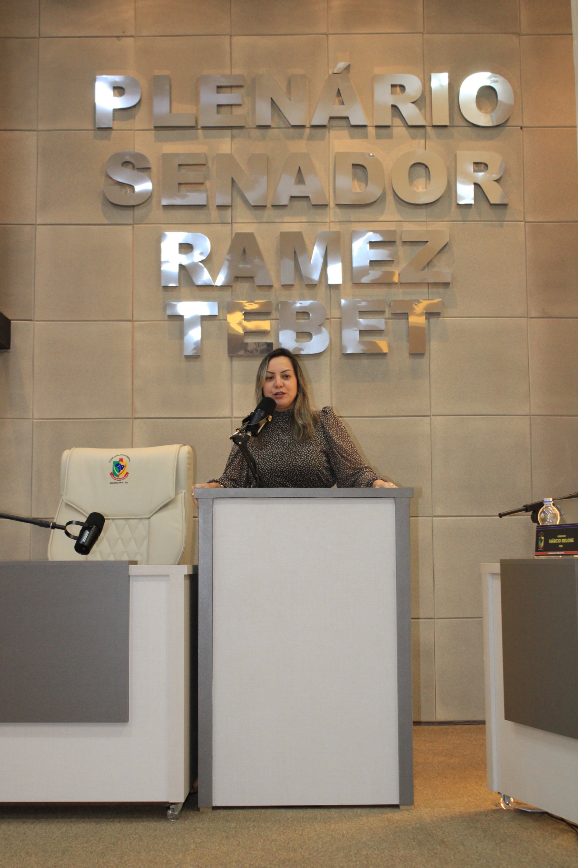 Vereadora Lívia apresentou Moção de Pesar aos familiares de Roberto Berno